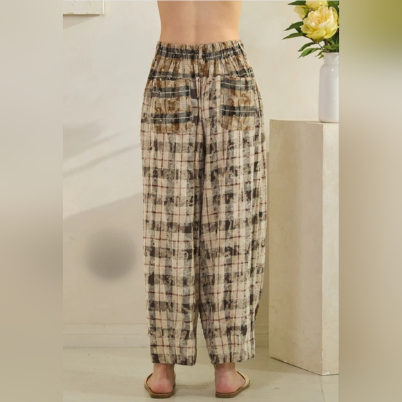 Oli & Hali Plaid Brown Pants - Picture 5 of 7